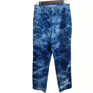 32. Land's end acid wash straight leg jeans  size 10 light blue dark blue